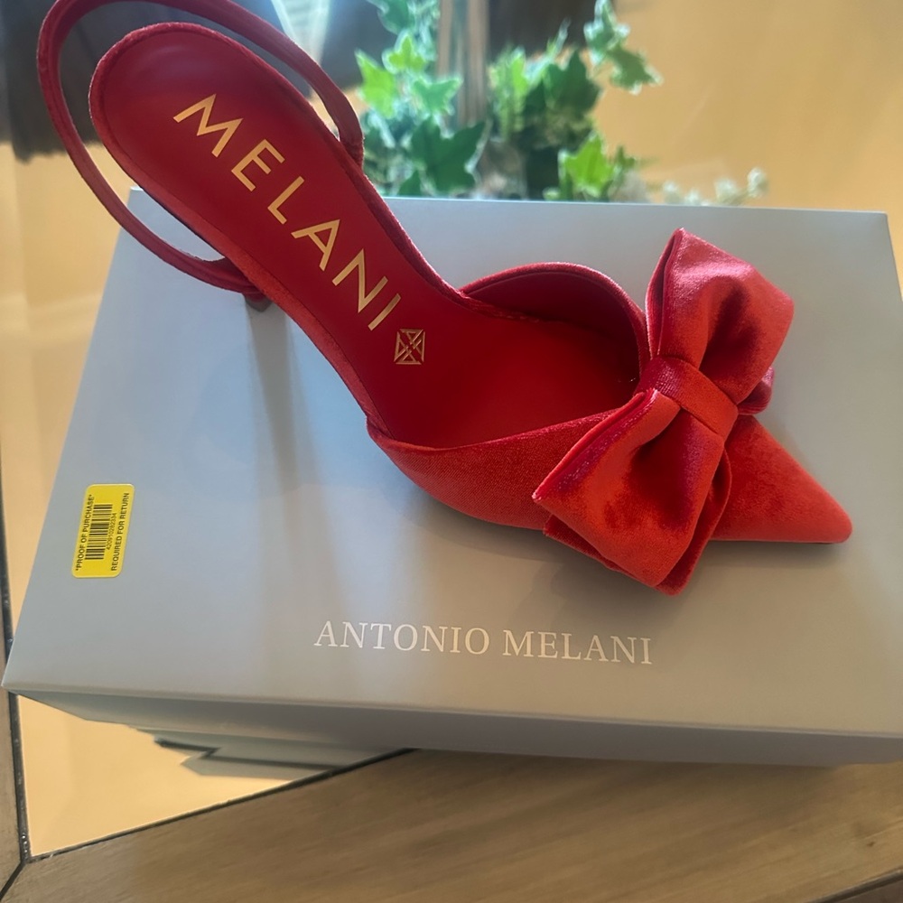 ANTONIO MELANI Scarlet Velvet Bow Heels - Picture 2 of 4